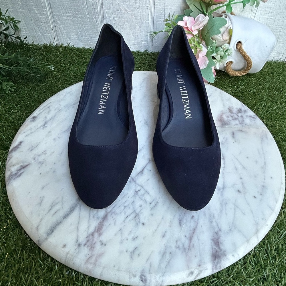 STUART WEITZMAN
Vivienne 35 Pump In Nice
Blue women size 7 NEW
$230 - Picture 14 of 16